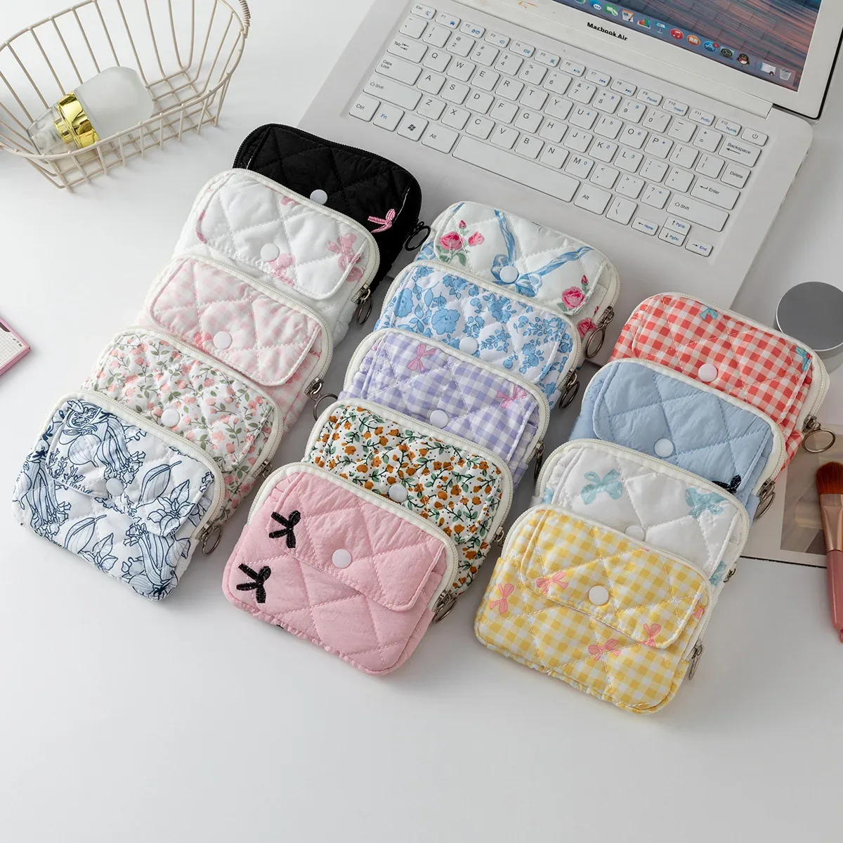 mini sac à cosmétiques carré mignon pour femmes, pochette de rangement pour serviettes hygiéniques, rouge à lèvres, petits sacs de maquillage à fermeture éclair