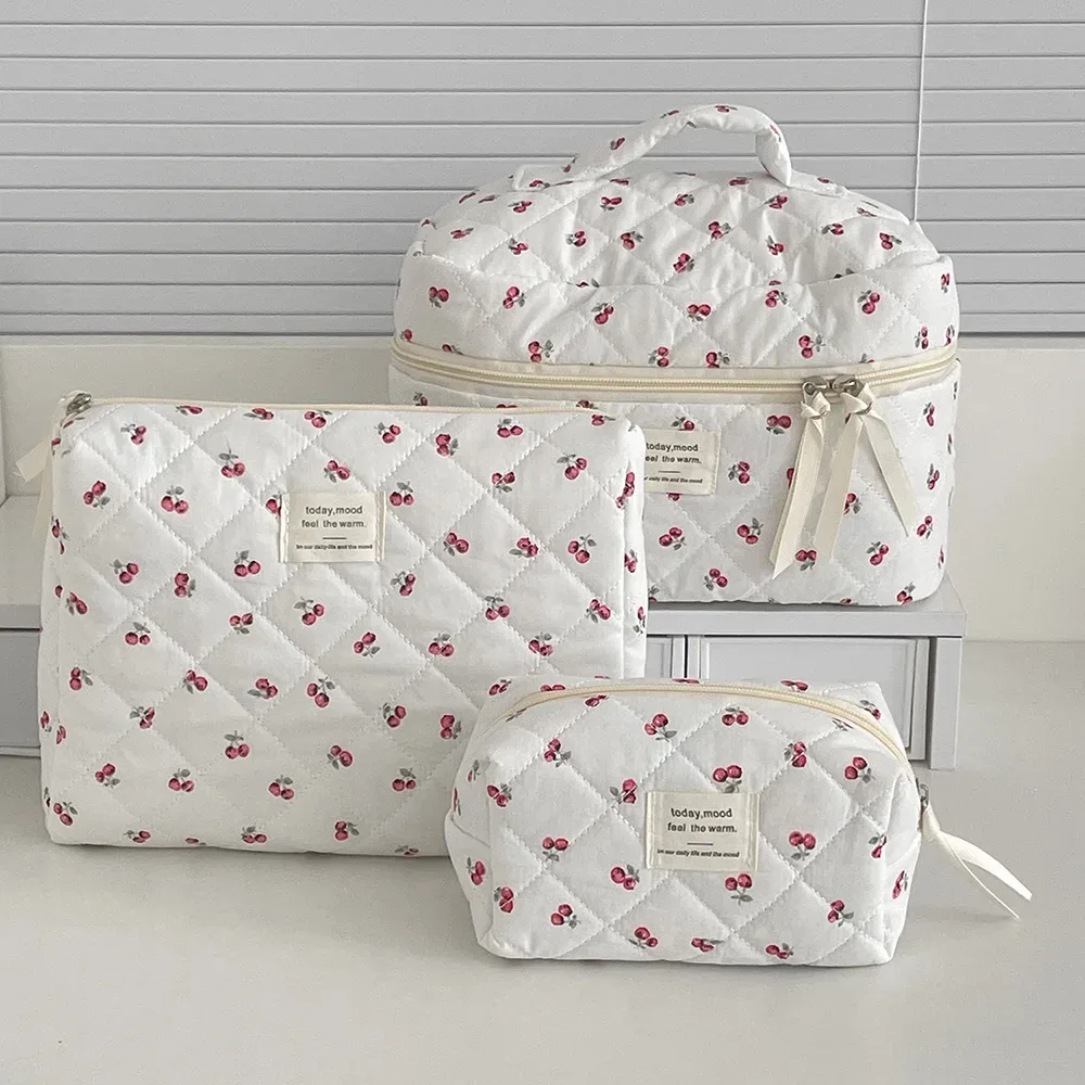 Mode cerise fourre-tout femmes sac de maquillage Portable mignon dames cosmétique toilette pochette de rangement sac à main coton matelassé sac à fermeture éclair