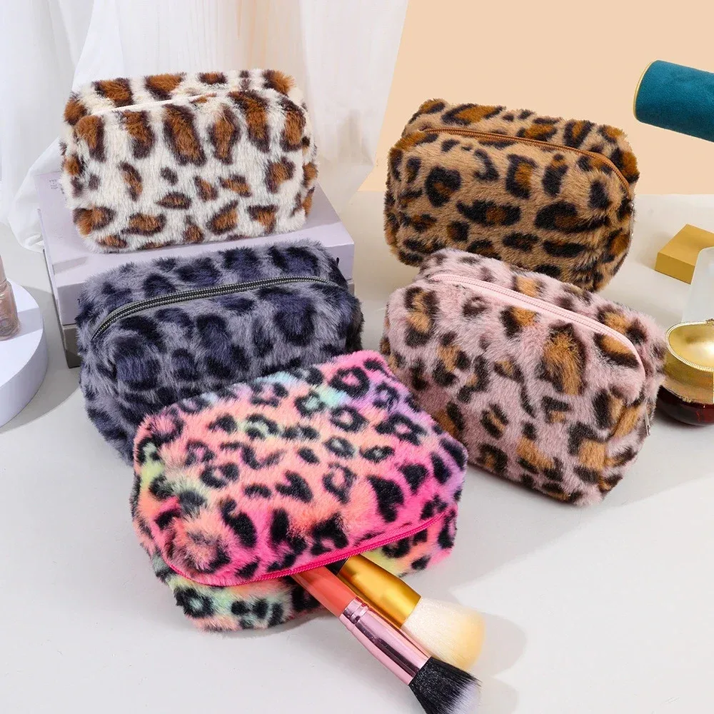 Sacs de maquillage en peluche léopard pour femmes, sac à cosmétiques de voyage souple, étui de rangement pour dames et filles, étui de maquillage, sacs à main nécessaires