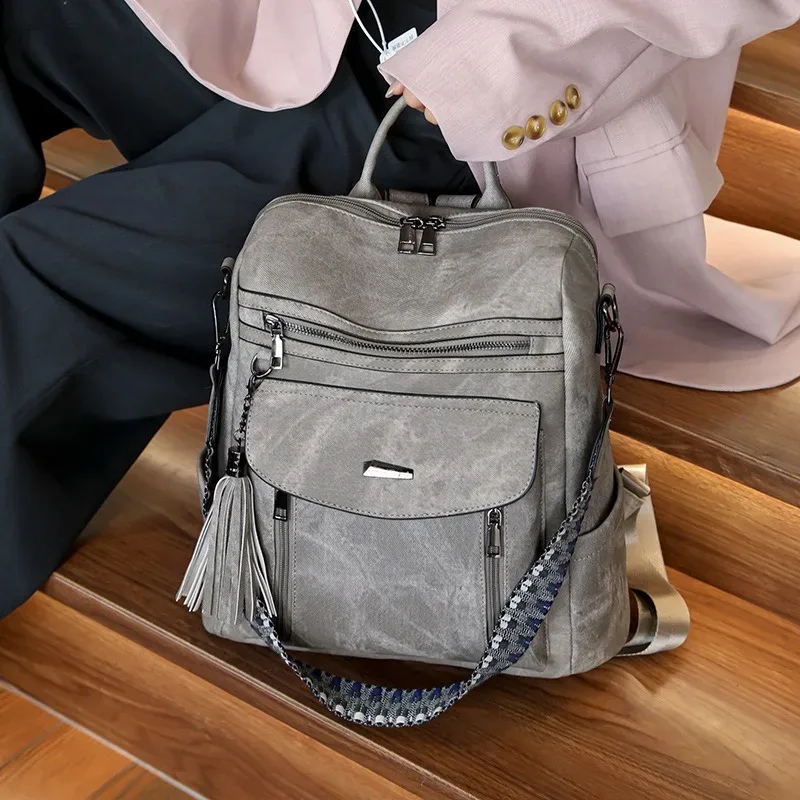 sac à dos en cuir pu pour femmes, étanche, antivol, grande capacité, détail pompon, rétro, voyage, affaires, collège, sac à bandoulière, 2025