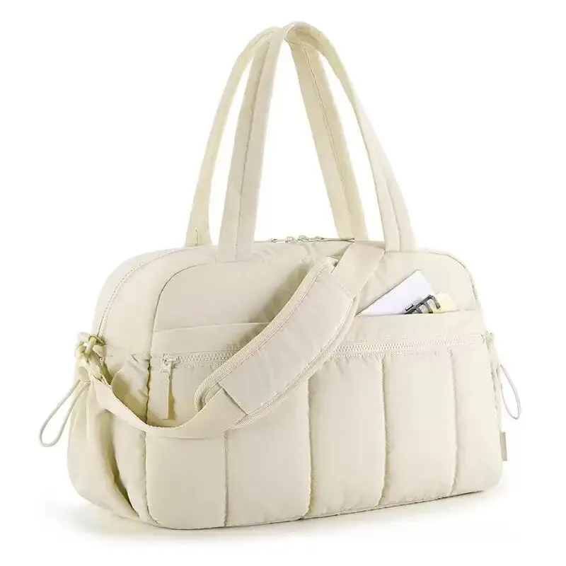 sac de voyage pour femme de grande capacité, sac de sport élégant pour le yoga, design haut de gamme pour les voyages de week-end