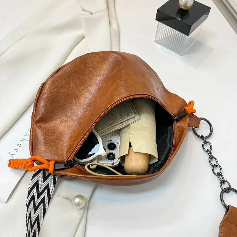sac de taille en cuir souple pour femmes, sac banane avec chaîne, sac à bandoulière de bonne qualité, sacs de poitrine de styliste à la mode