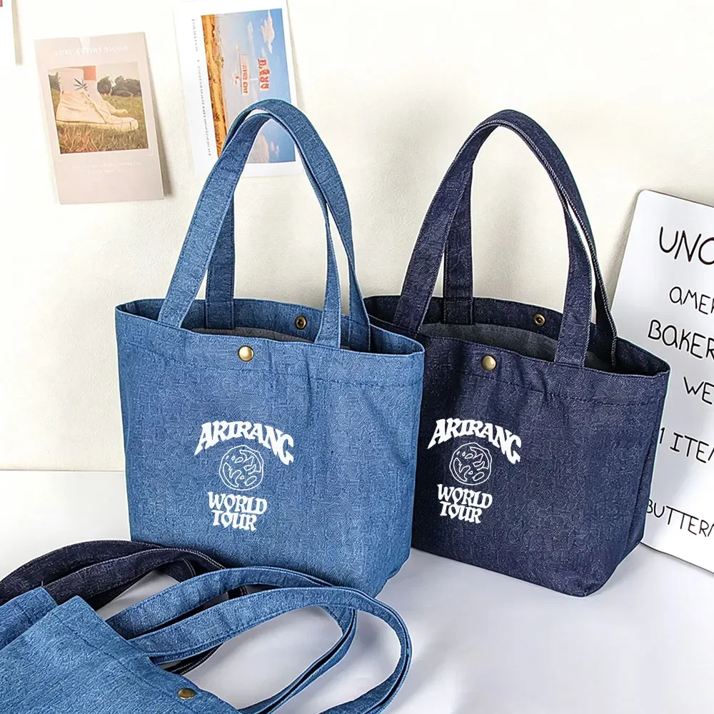 kpop world tour arirang sac fourre-tout pour femme, petit sac à bandoulière en jean pour la plage, les voyages et le shopping