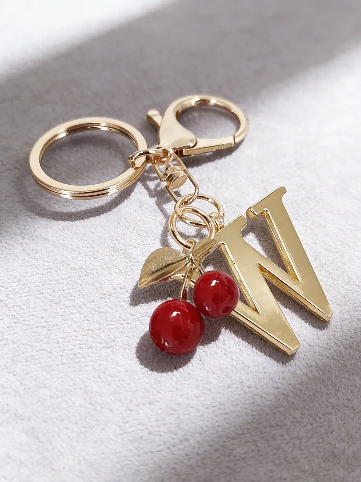 porte-clés élégant en or de qualité supérieure, pendentif 3d alphabet a-z, accessoire cœur rouge, anneau de porte-clés argenté tendance, pour sac/ordinateur portable