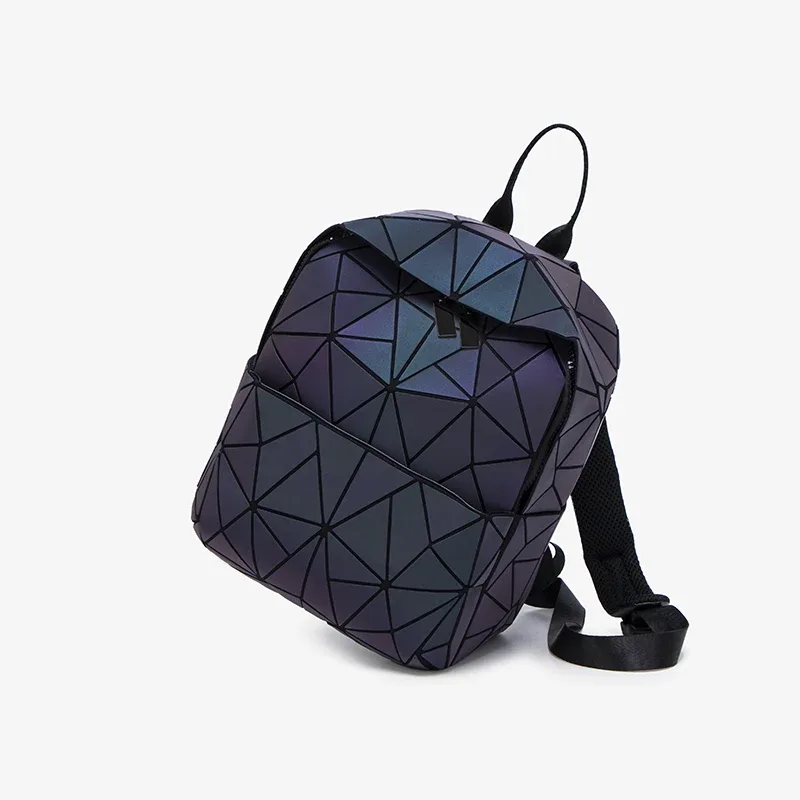 sac à dos tendance et polyvalent pour femmes, orné d’un motif en losanges, avec un motif géométrique en losanges et des coutures changeant de couleur dans l’obscurité.