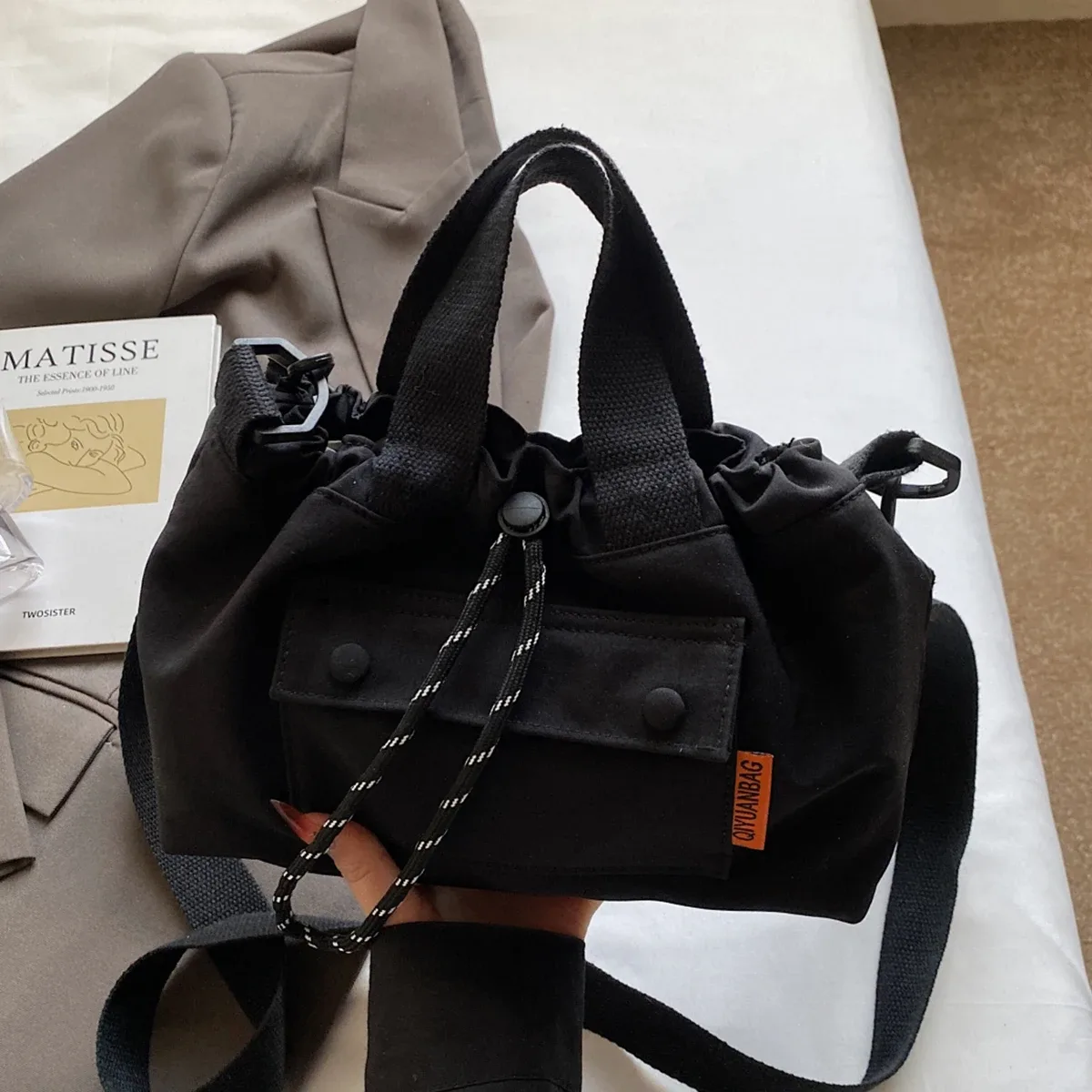 le nouveau sac messager unisexe, sac à bandoulière fonctionnel extérieur, sac à bandoulière de banlieue, sac de rangement, sac à dos contrasté féminin