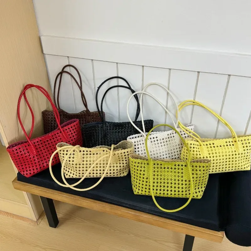 nouveau sac fourre-tout tressé creux tendance 2026 pour femme, grande capacité, sac à main porté épaule pour l'été