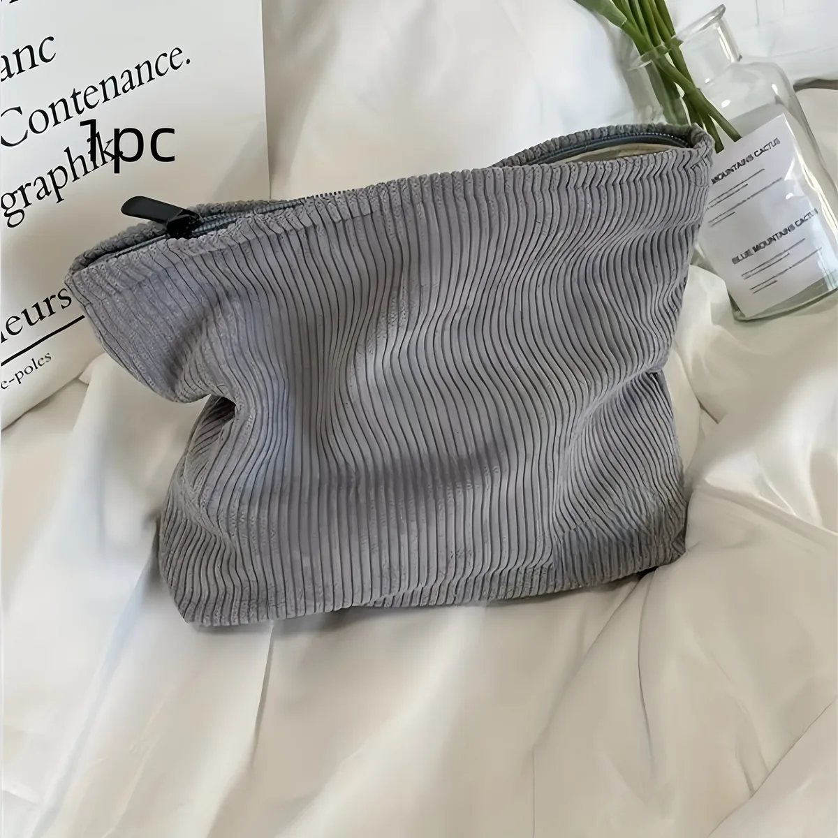 sac de maquillage et pochette de rangement en velours côtelé de grande capacité pour femme - fermeture éclair robuste, disponible en rose/vert, adapté à un usage quotidien, aux voyages d'affaires, sac de toilette et de maquillage léger pour les voyages, accessoires en métal doré
