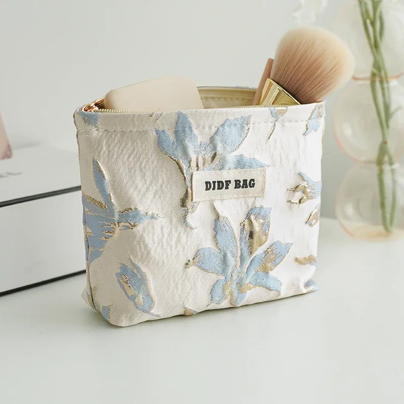 trousse de maquillage pour femmes, bouquet bleu, serviette hygiénique de grande capacité, retouche, fournitures de maquillage, sac de rangement en toile, trousse de toilette