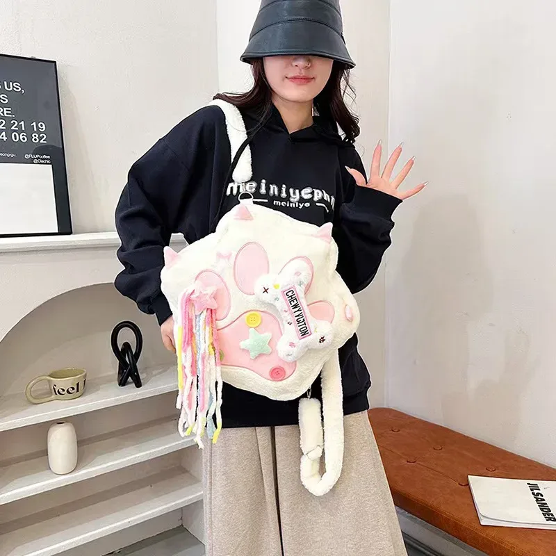 sac à dos en peluche patte de chat mignon avec bretelles réglables, sac kawaii en fourrure douce, sac à dos de dessin animé pour femmes et filles, cadeaux de noël