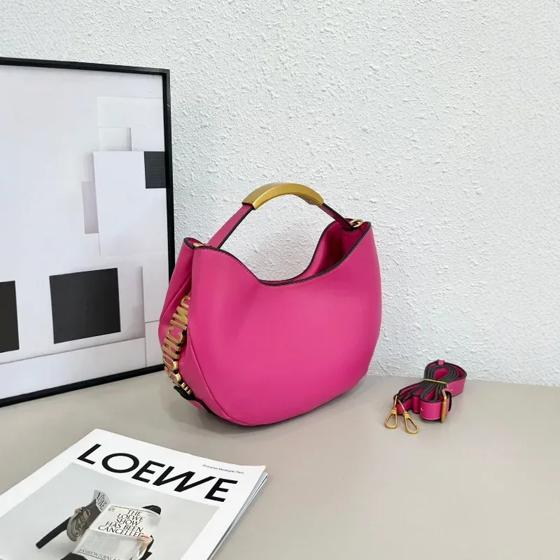sac à main décontracté en forme de croissant de lune pour femme, nouvelle collection 2026, sac à bandoulière simple et décoratif pour femme