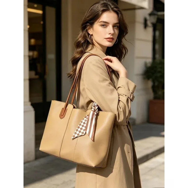 sac fourre-tout grande capacité de style coréen pour femme, sac à bandoulière simple pour trajets quotidiens, texture de niche, printemps/été 2026