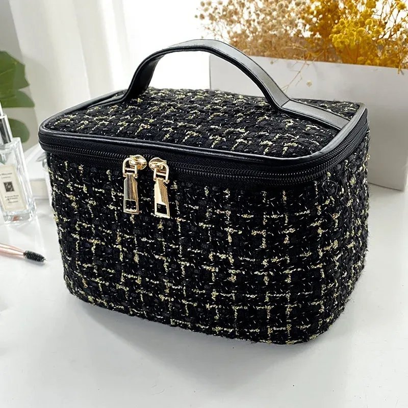 nouveau sac à maquillage tricoté pour femme 2026 – trousse de maquillage portable et tendance grande capacité bx100