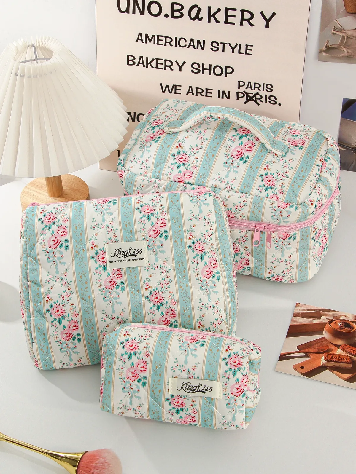 trousse polyester florale motif floral vert bordures bleues poignée fermeture glissière voyage cosmétiques maquillage toile douce rectangulaire