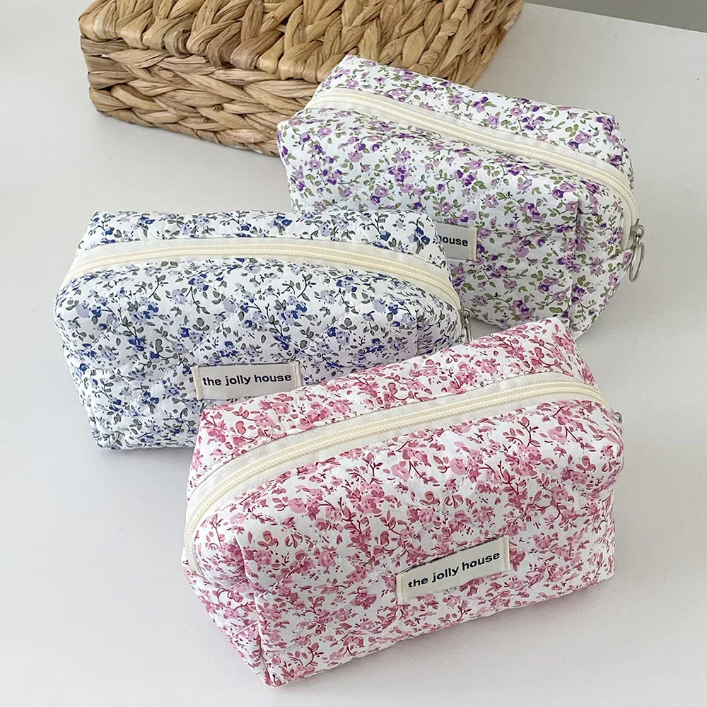 sac de rangement de maquillage matelassé à fleurs, organisateur de voyage portable, pochette de toilette cosmétique, sac à main de maquillage mignon, sacs floraux, vente en gros