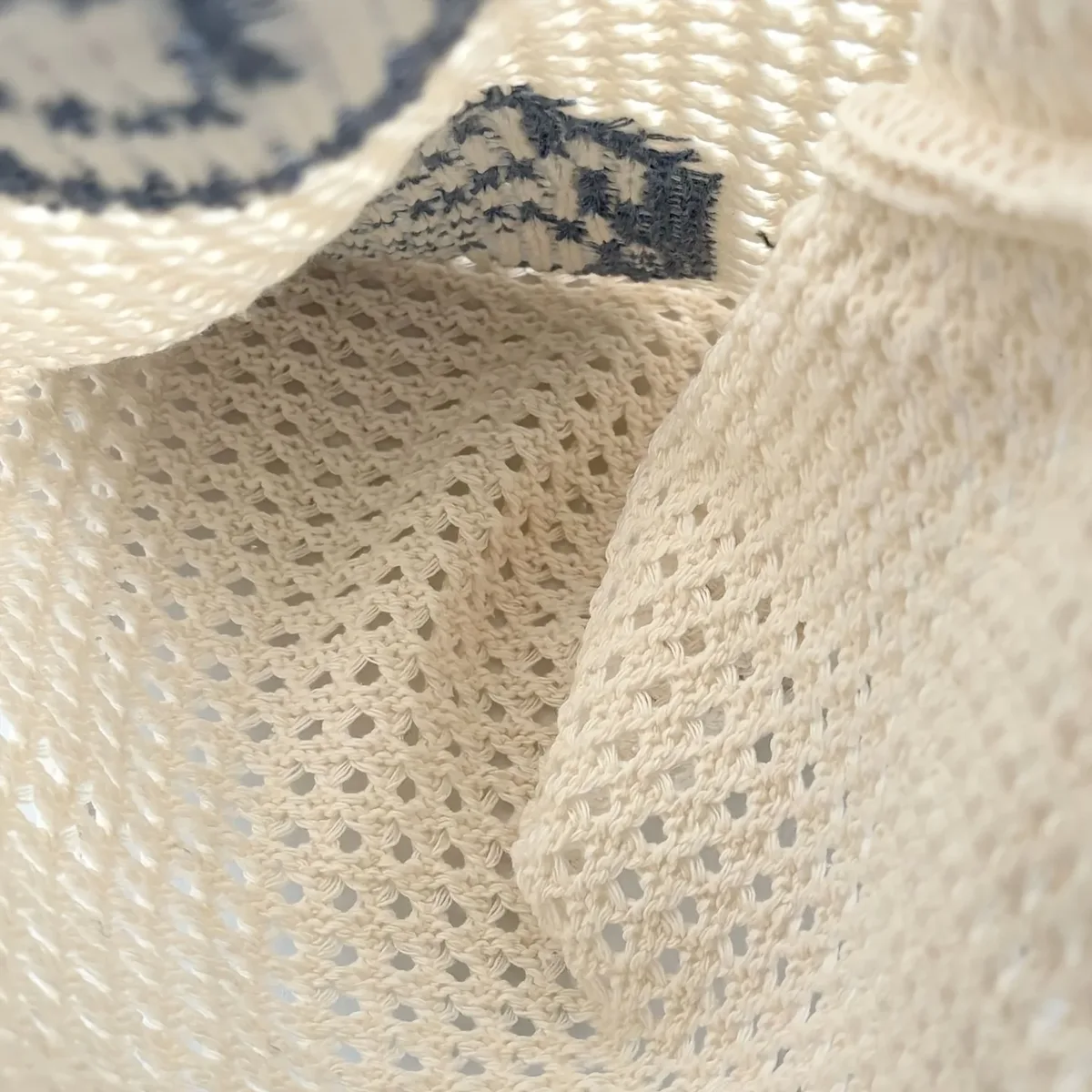 sac à dos et sac à bandoulière en maille ajourée pour femme, élégant et magnifique, un incontournable pour les vacances d'été à la plage, avec décorations en forme d'étoile de mer et de coquillages, est le sac de rangement idéal pour le football et le basketball, grande capacité et multifonctionnel, est le cadeau parfait pour les anniversaires, la saison des diplômes et la rentrée scolaire, cadeau d'anniversaire.