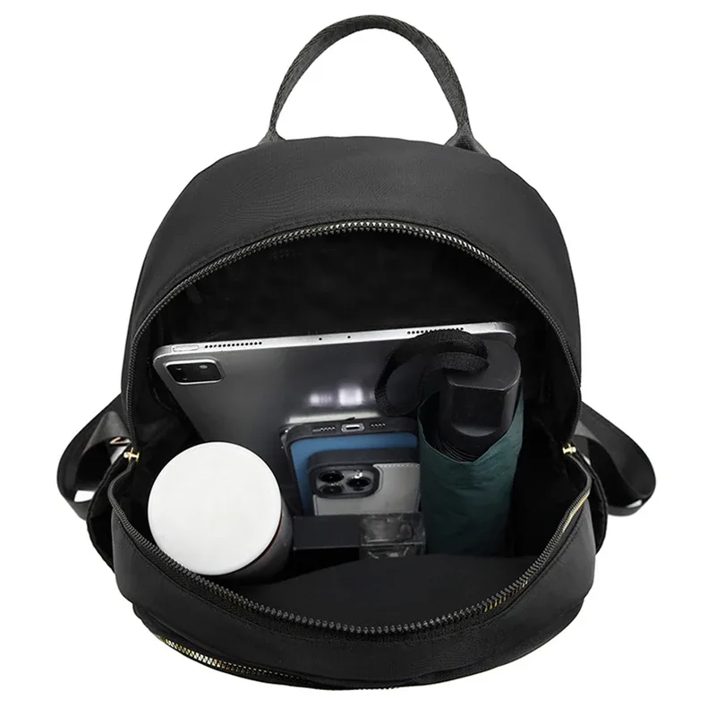 sac à dos brodé à carreaux de diamant, avec rivets, sac de voyage tendance pour femmes, sac à dos décontracté et polyvalent pour femmes