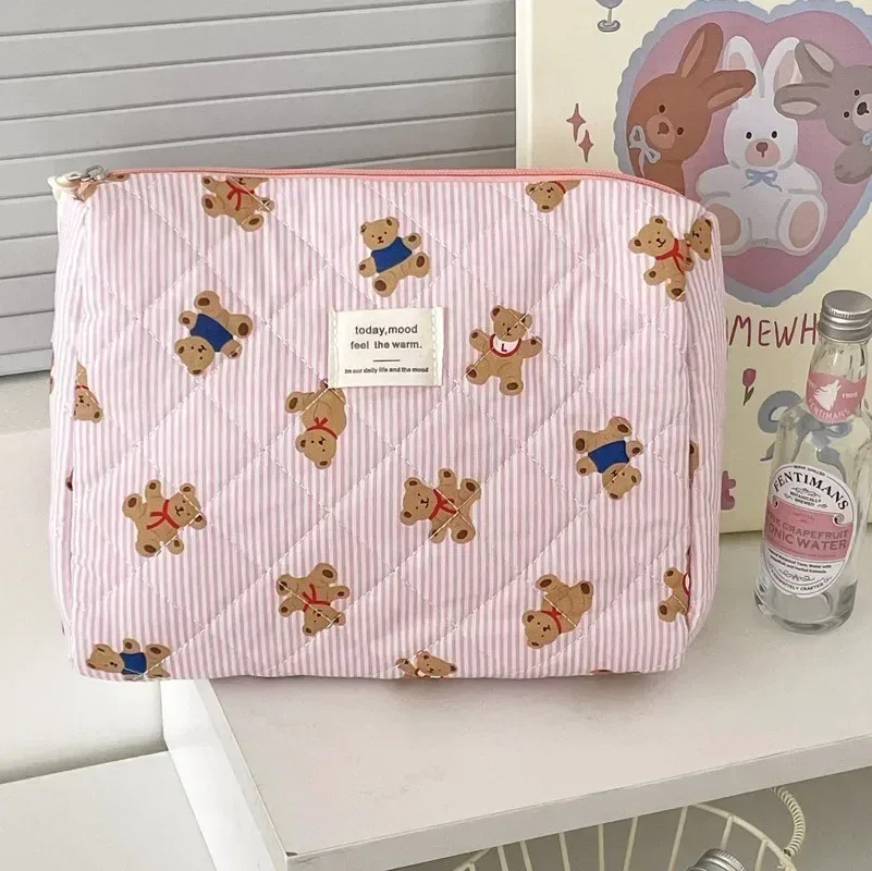 sac à cosmétiques matelassé ours rose pour femmes, joli organisateur de voyage de maquillage à fermeture éclair, sac à main féminin, pochette de toilette pour filles, 2024