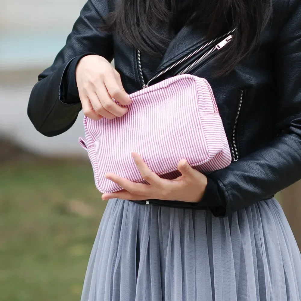 seersucker – sacs à cosmétiques à volants, sacs de rangement à rayures roses/violettes pour femmes, sac de voyage avec fermeture éclair, trousse de maquillage