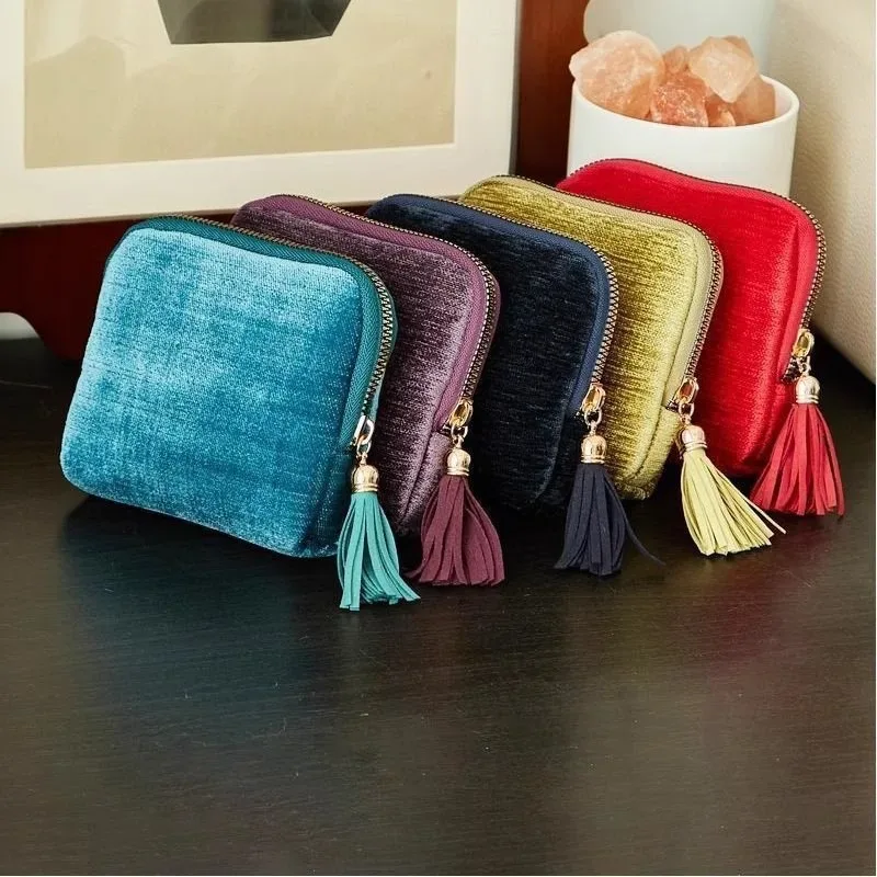 sac de rangement pour bijoux exquis avec pendentif pompon, pochette zippée pour bagues, grande capacité, sac de voyage pour bracelets en cristal