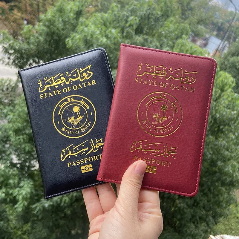porte-passeport qatar, couverture de passeport de style moyen-oriental, étui en pu à la mode pour passeports, fente pour carte sim, organisateur de documents de voyage