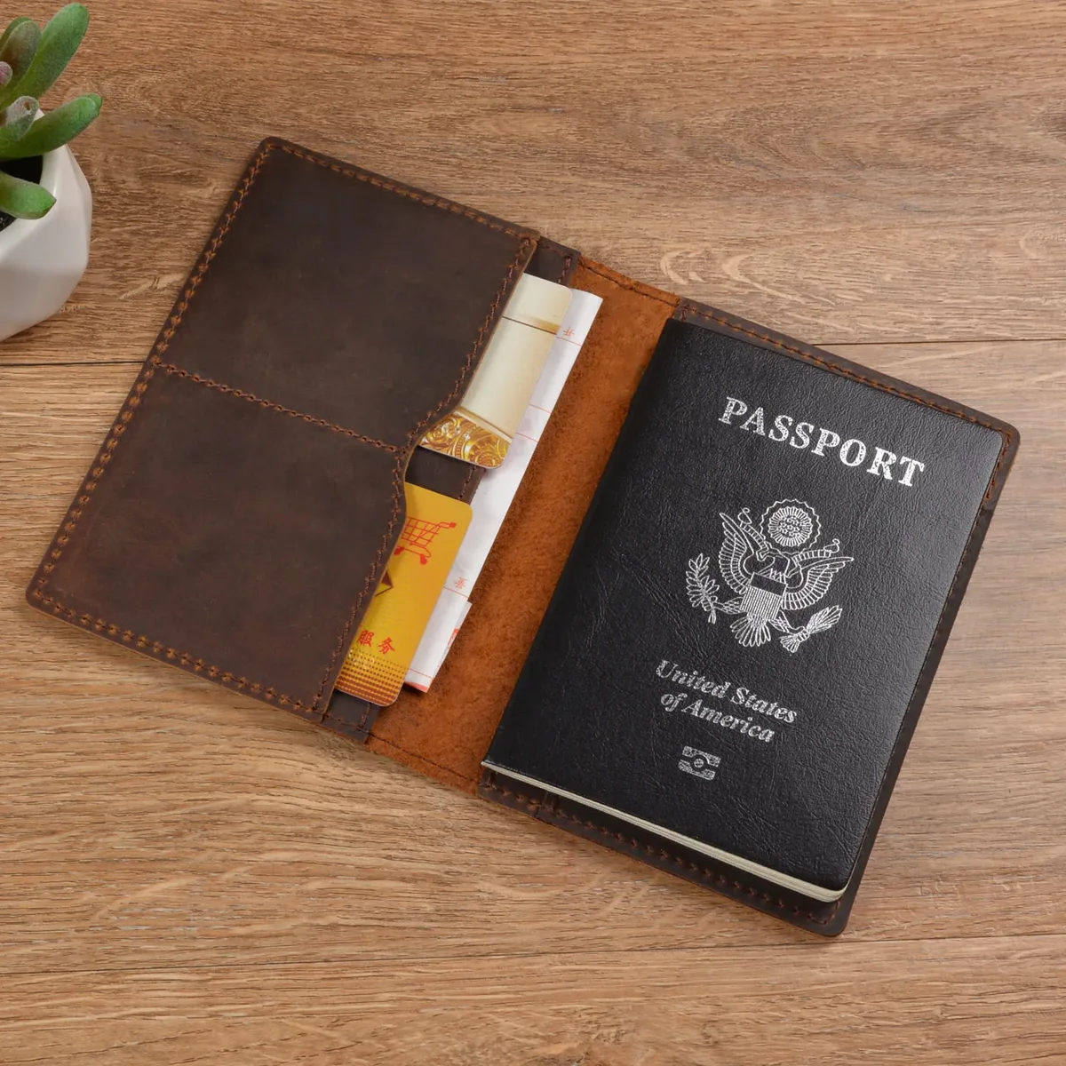 porte-passeport fait à la main en cuir de qualité supérieure original de taureau patriotique, organisateur de documents et de cartes d'embarquement avec prot en cuir véritable