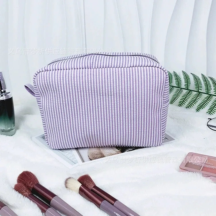 trousse de maquillage avec nom personnalisé, trousse de toilette brodée personnalisée pour cadeau de mariage, sac de rangement pour cadeaux de demoiselle d'honneur, sac à cosmétiques tendance 2025