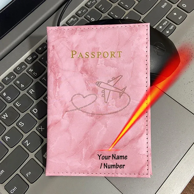noms de gravure laser sur porte-passeport, couverture patten en marbre pour passeports, portefeuille de voyage, étui pour passeport avec noms personnels