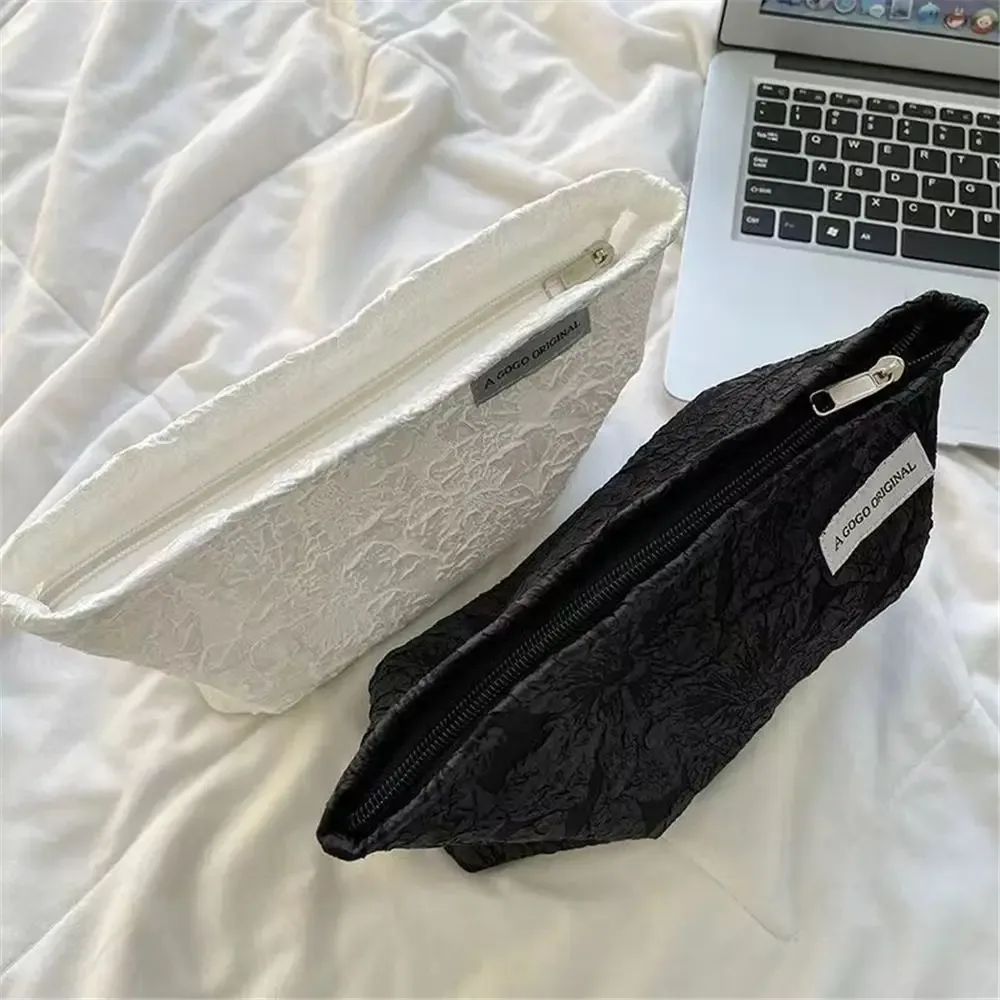 trousse de maquillage de grande capacité, haute apparence, sac à cosmétiques au design floral avancé, pochette de rangement simple pour femmes