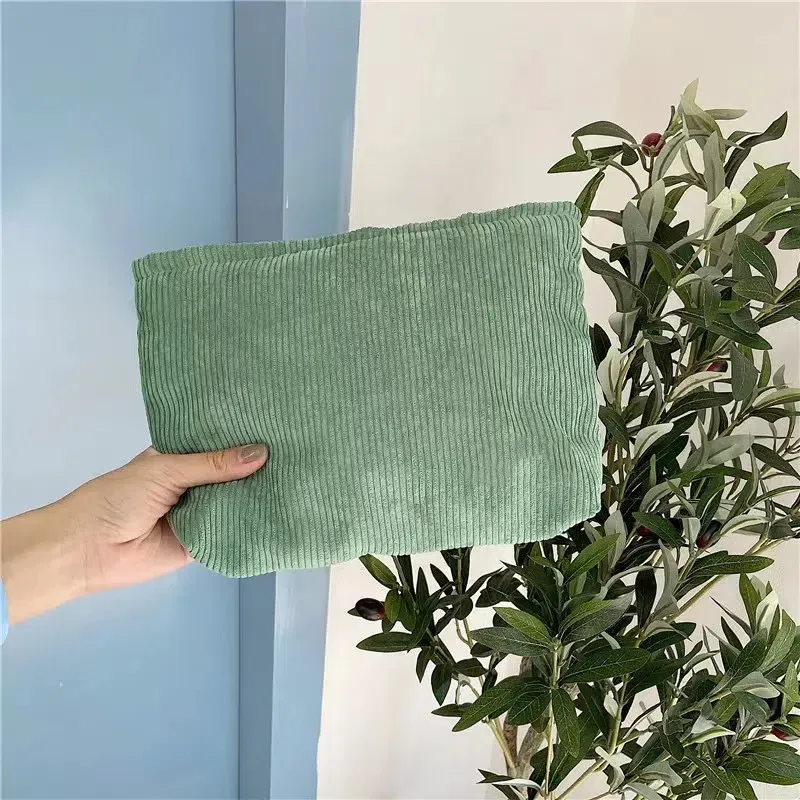 trousse de maquillage personnalisée en velours côtelé, cadeau pour demoiselle d'honneur, pochette de voyage pour les vacances, trousse de toilette personnalisée avec nom, trousse de toilette de voyage
