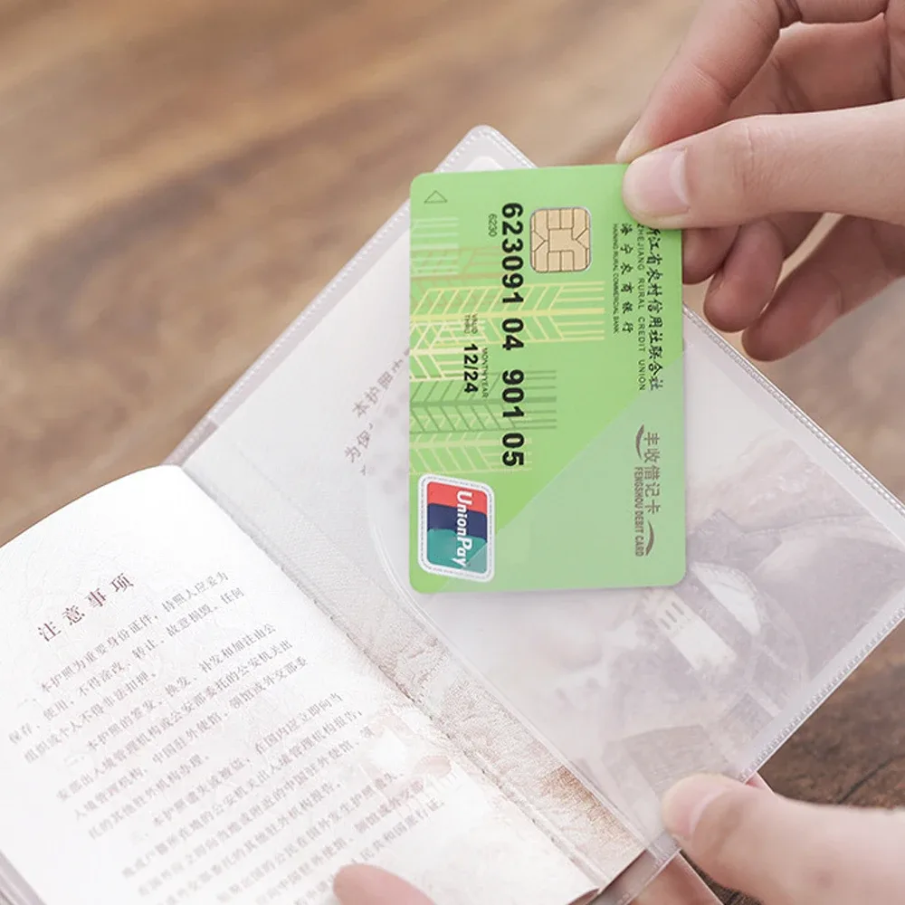 【ventes chaudes】 1-4 pièces housse de protection pour passeport transparent givré, étui à documents étanche en pvc