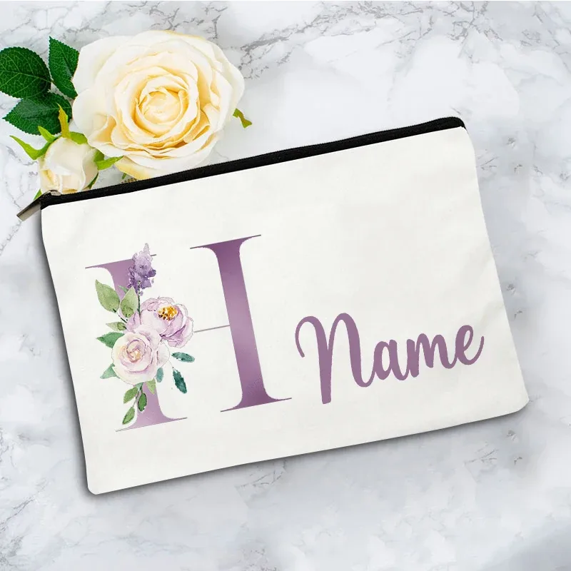 pochette de maquillage personnalisée violette à 26 motifs floraux, sac de toilette pour articles de voyage, cadeau de mariage ou d'anniversaire avec nom personnalisé