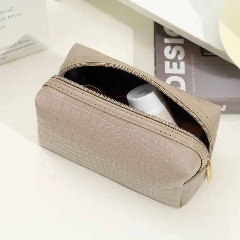 sac de maquillage imperméable en cuir pu tendance pour femmes, pochette cosmétique à motif crocodile gaufré, organiseur de voyage avec fermeture éclair