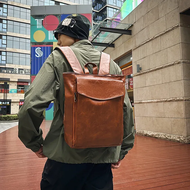 sac à bandoulière pour hommes, nouveau modèle tendance européen et américain, sac d'ordinateur rétro et décontracté, sac de mode urbaine, sac d'étudiant.