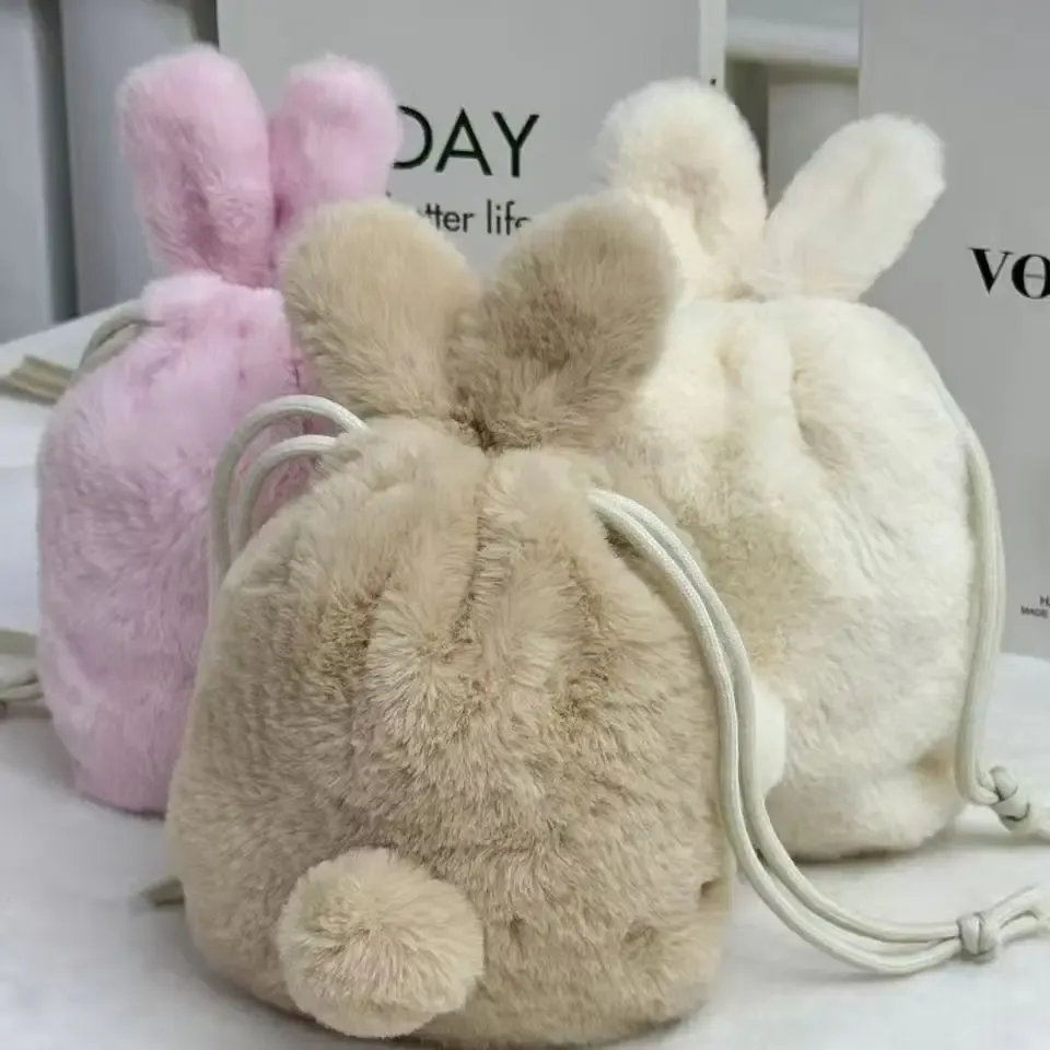 sac de rangement à cordon en forme de lapin en peluche, trousse de maquillage douce et moelleuse en forme de lapin, étui pour téléphone, polyvalent pour les voyages quotidiens, un excellent choix de cadeau pour la saint-valentin, la fête des mères, thanksgiving et plus de 10 grandes fêtes.