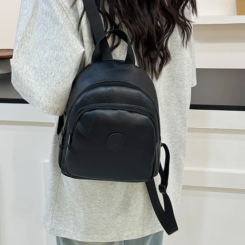 mini sac à dos élégant en simili cuir multicolore, sangle réglable, léger pour les sorties quotidiennes, sac fonctionnel décontracté et élégant