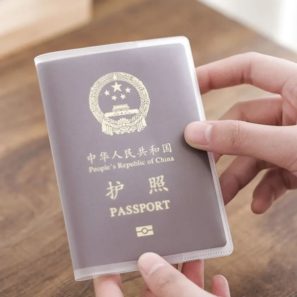 【ventes chaudes】 1-4 pièces housse de protection pour passeport transparent givré, étui à documents étanche en pvc