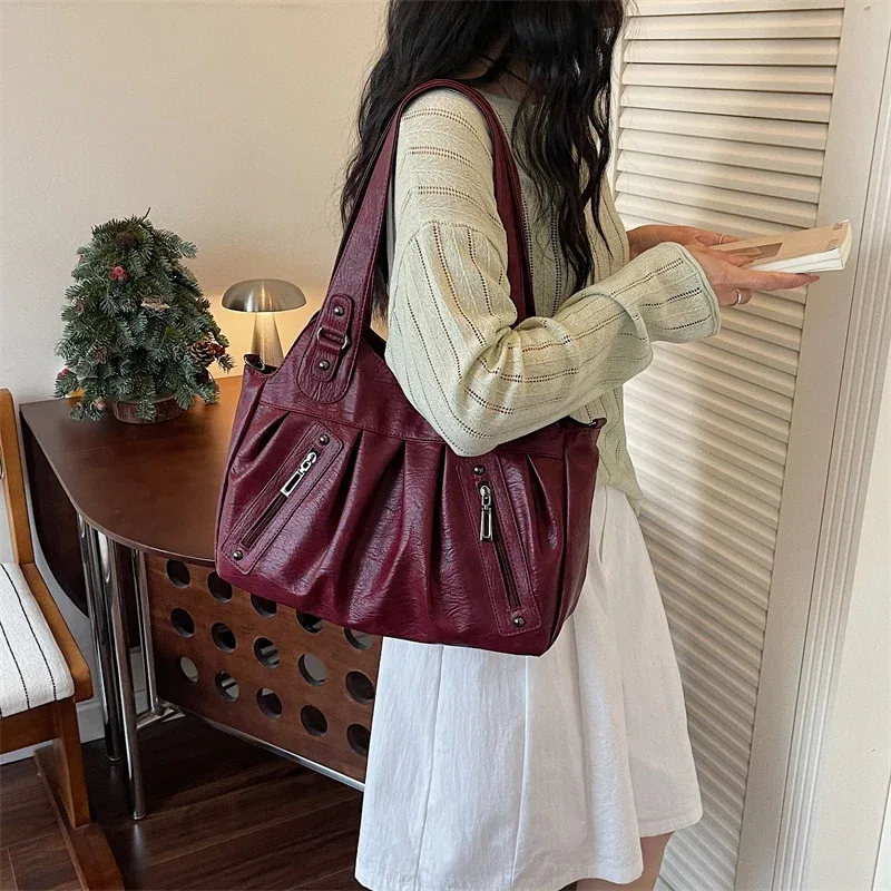 sac hobo vintage en cuir souple pour femme, grande capacité, sac fourre-tout décontracté, tendance 2026, sacs à bandoulière et sacs croisés pour le travail et les voyages