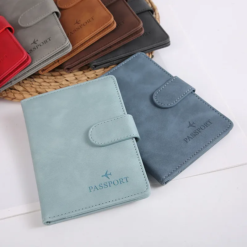 Porte-passeport en cuir couvre étui étanche voyage carte de crédit portefeuille mignon passeport livre pour femmes/hommes boucle passeport couverture