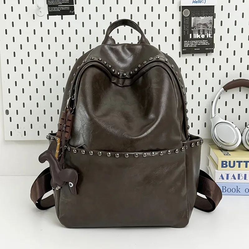 nouveau sac à dos à rivets, grande capacité, sac de voyage, sac à dos de couleur unie, sac pour ordinateur portable, sac à dos pour étudiants