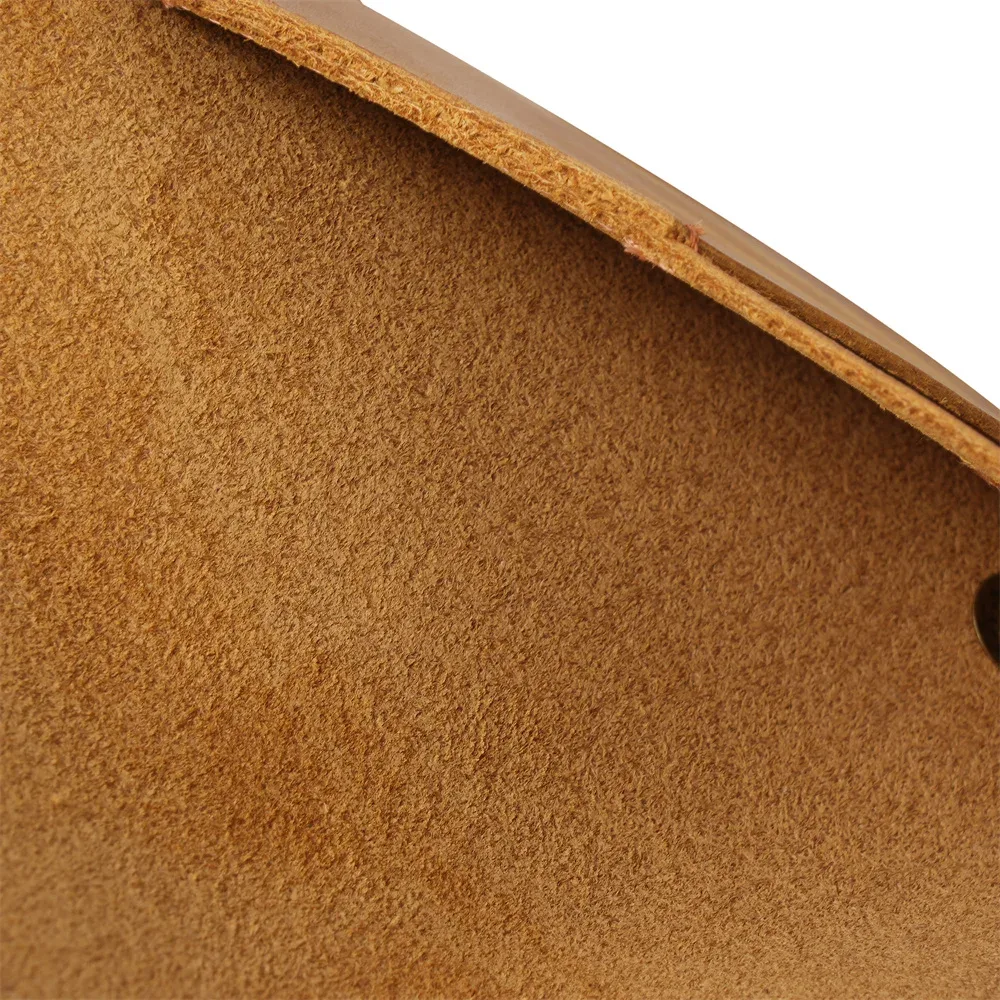pochette voyage cuir vache marron clair button closure intérieur liège beige organisateur documents neutral