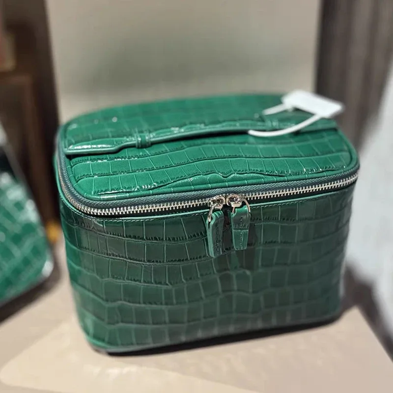 personnaliser les initiales première couche de peau de vache motif crocodile voyage affaires sacs de maquillage pour femmes sacs à main et sacs à main de luxe 2026 nouveau en cuir avec boîte miroir sac organisateur