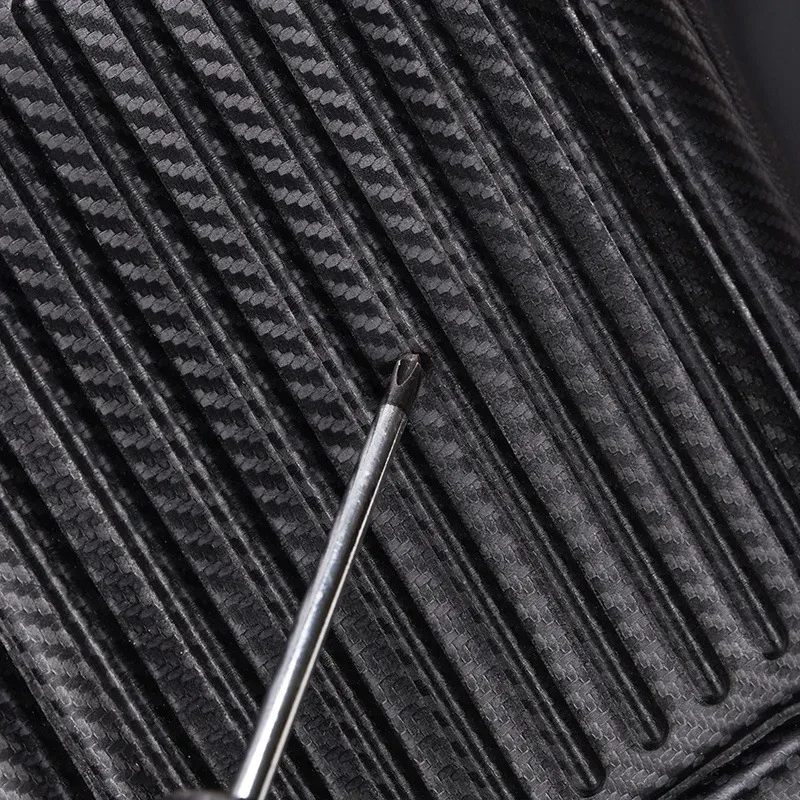 nouveau sac d'équitation de motard de sport en fiber de carbone sac à dos multifonctionnel étanche à coque rigide sac d'ordinateur portable d'étudiant décontracté en plein air pour hommes