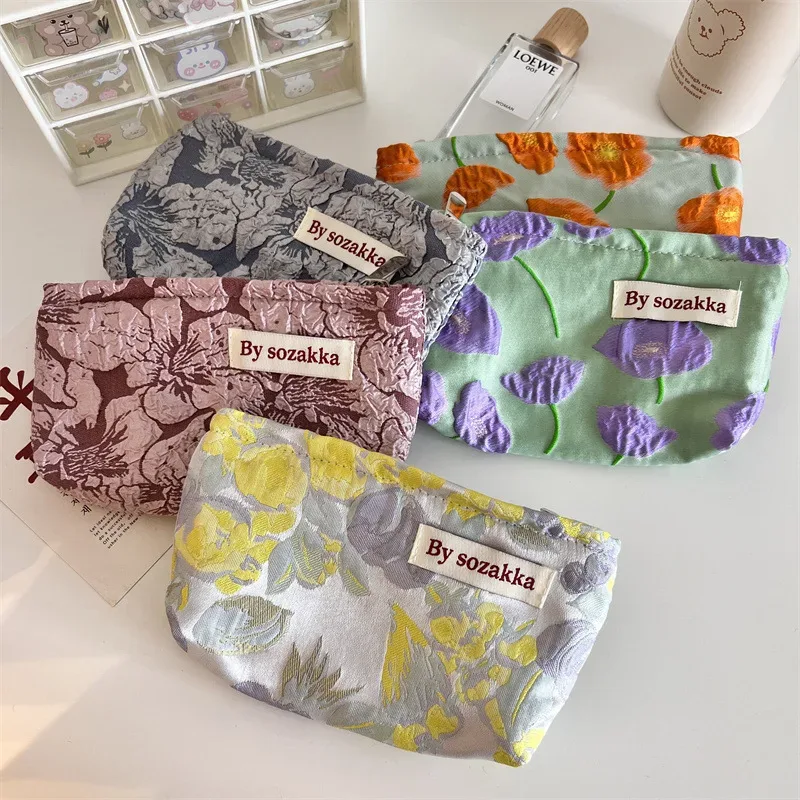 Sac de rangement pour cosmétiques de voyage pour femmes, fleurs en relief français, portefeuille mignon, kits de maquillage, sacs à main, étui à crayons pour téléphone, sac d'évaluateurs