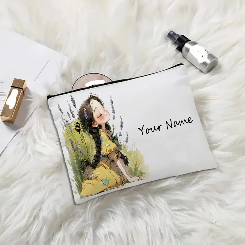 trousse de maquillage personnalisée en toile avec nom, pochette cosmétique imprimée fille cartoon, organisateur de voyage personnalisé à fermeture éclair pour femme, idéal cadeau