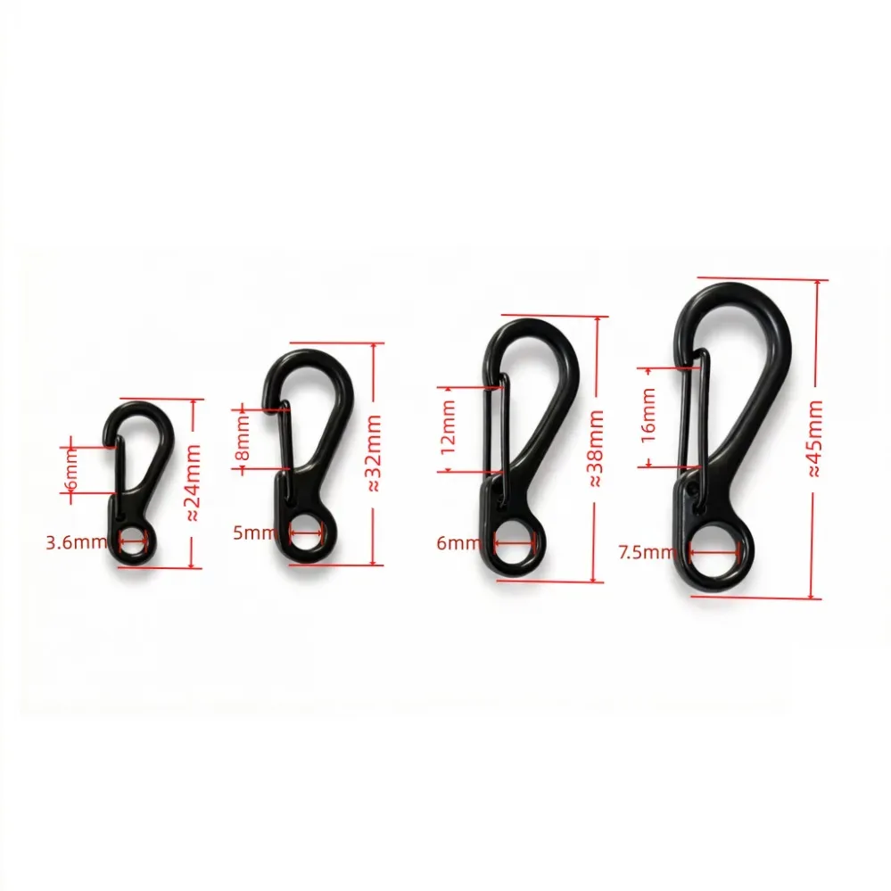 carabiner métal noir clip ressort sangles voyage camping escalade survie activités plein air randonnée utilisation rapide sécurisée conception robuste