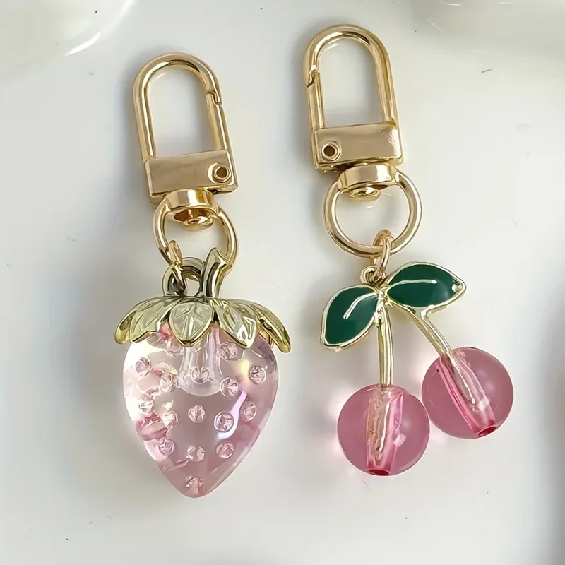 2 pièces porte-clés transparents en forme de fruits (fraise, cerise), breloques de sac, pendentifs à clip métallique, décoration, cadeau pour femmes et filles, pour sacs à dos et sacs à main