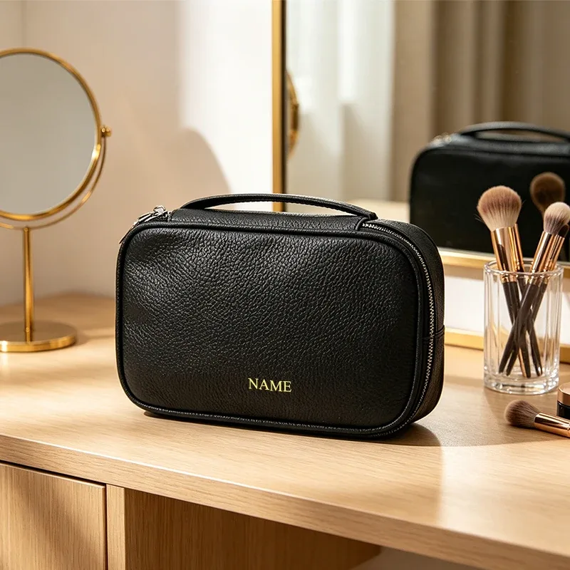 trousse de toilette de voyage en cuir de vachette grande capacité personnalisable avec nom, sac cosmétique zippé de luxe simple pour femme, trousse de maquillage tendance personnalisée pour dames