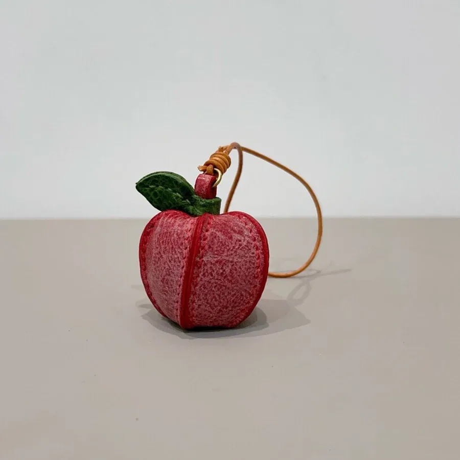 pendentifs en cuir véritable faits à la main pour sacs, sacs à main, sacs à dos, breloques mignonnes en cuir, accessoires porte-clés fruits