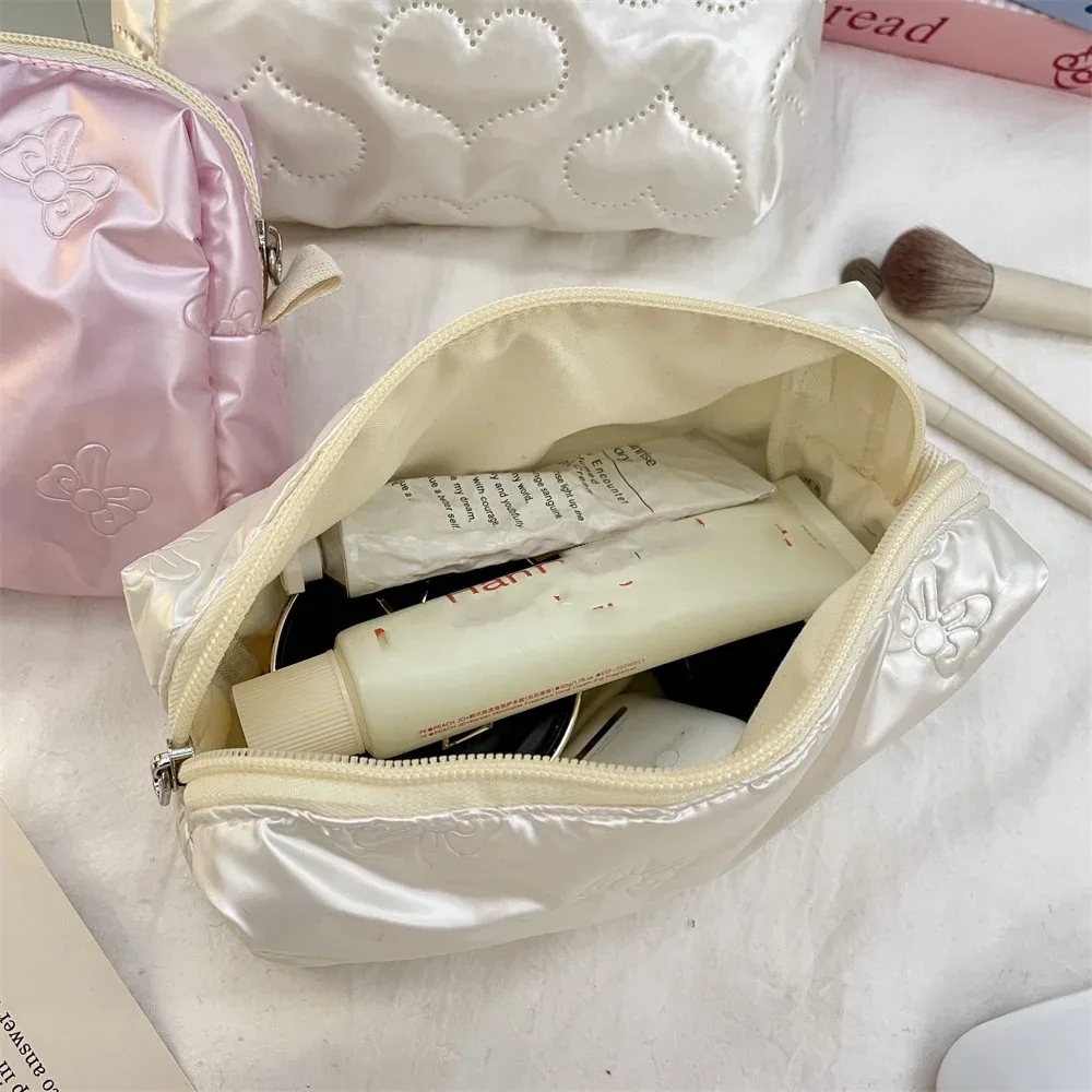 trousse satiny pu matelassé motifs papillons coeurs géométriques décontracté maquillage voyage cosmétiques blanc kaki gris vert argent doré